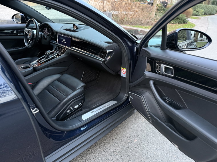 Vehicle Image 48