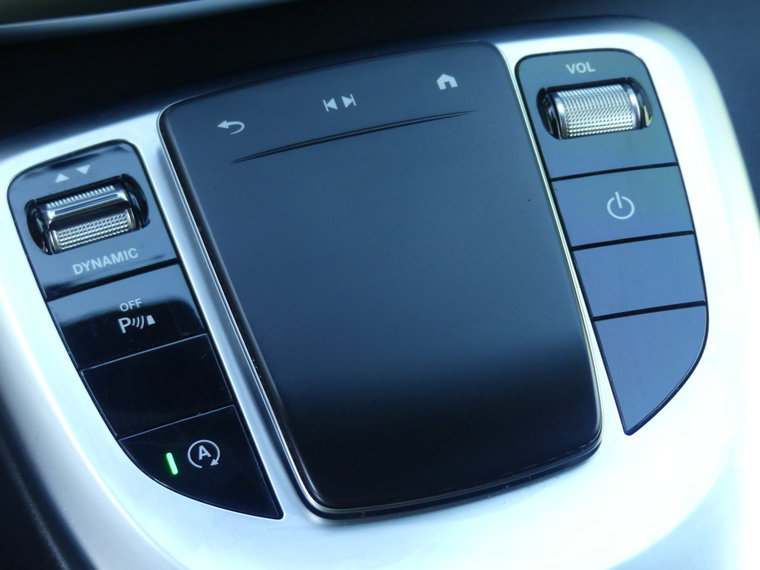 Vehicle Image 21