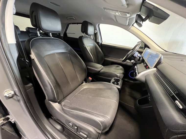 Vehicle Image 37