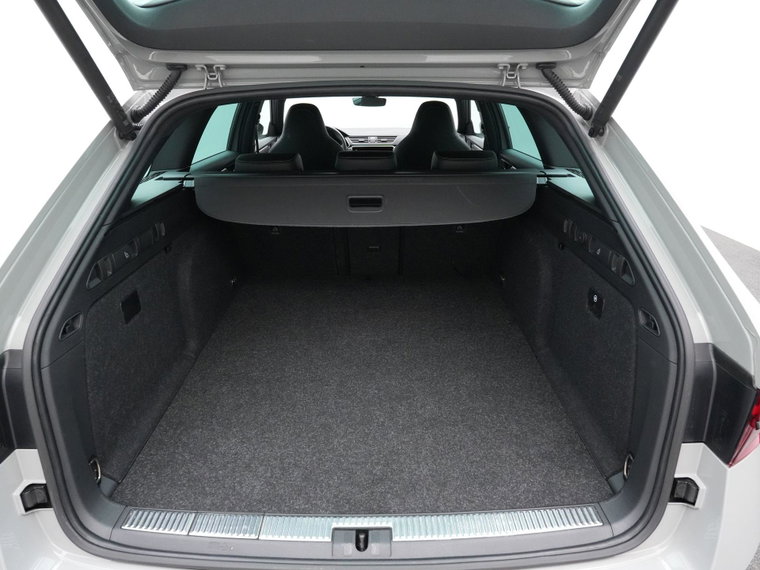 Vehicle Image 37