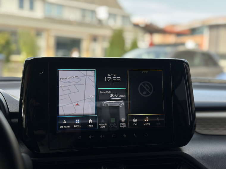 Vehicle Image 21