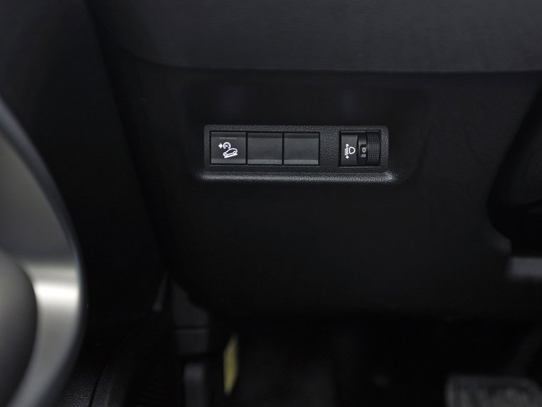 Vehicle Image 32