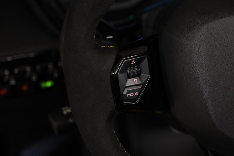 Vehicle Image 45