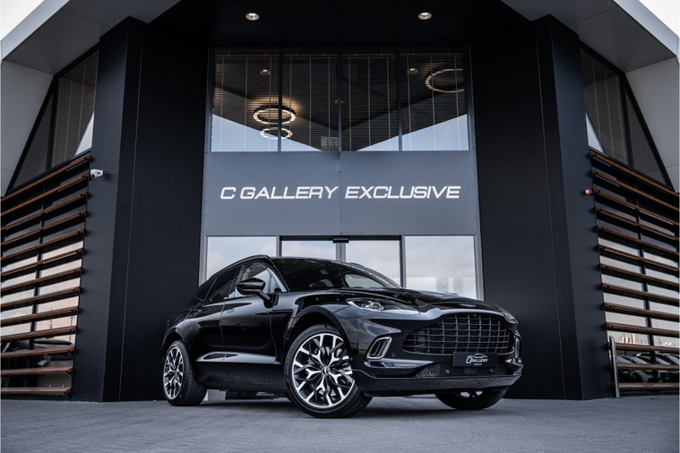 Aston Martin DBX