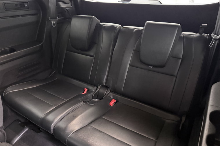 Vehicle Image 14