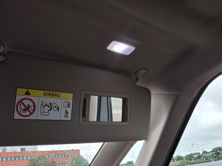 Vehicle Image 24