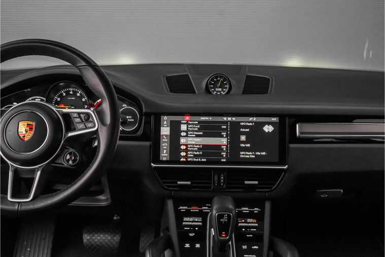Vehicle Image 22