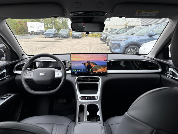 Vehicle Image 19