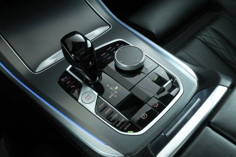 Vehicle Image 42