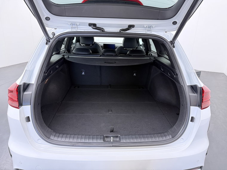 Vehicle Image 38