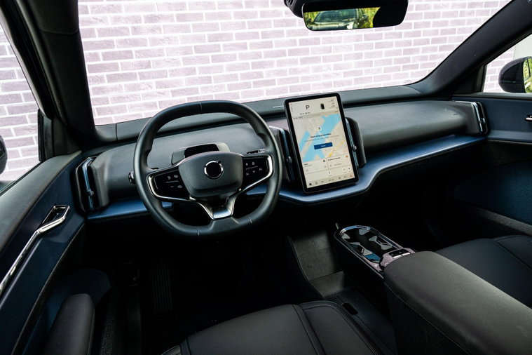 Vehicle Image 13