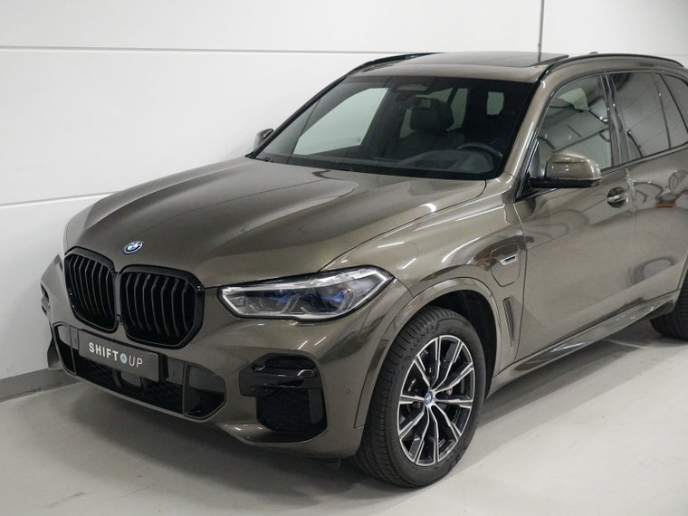 Vehicle Image 38