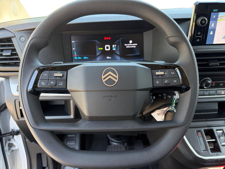 Vehicle Image 27
