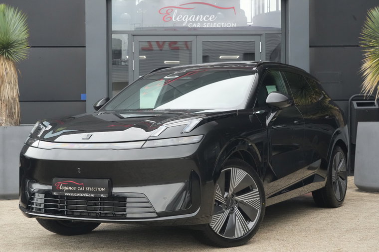 Lynk & Co 08