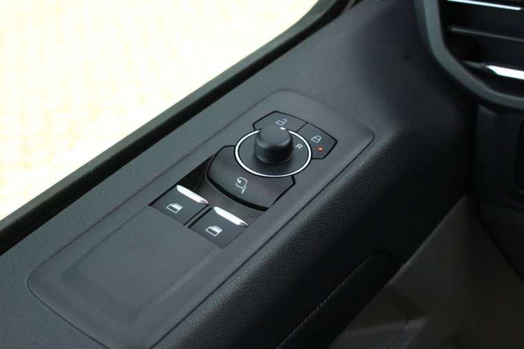 Vehicle Image 24