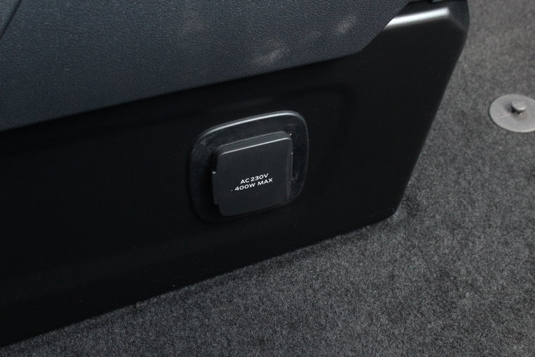 Vehicle Image 37