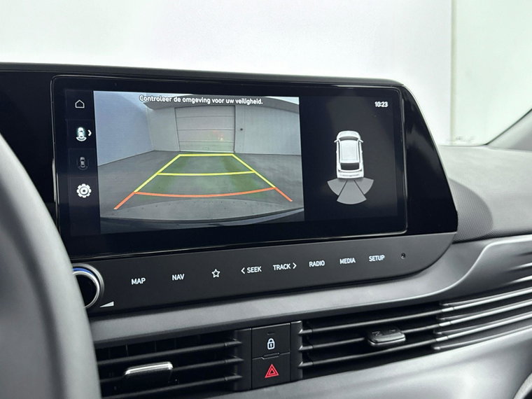 Vehicle Image 18