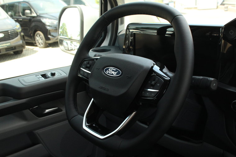 Vehicle Image 22