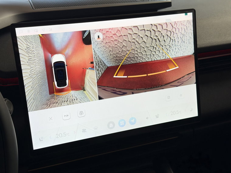 Vehicle Image 9