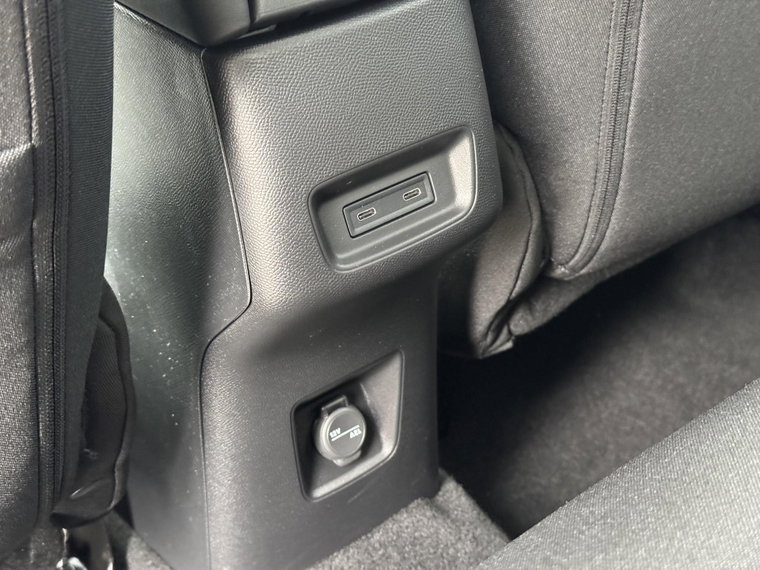 Vehicle Image 26