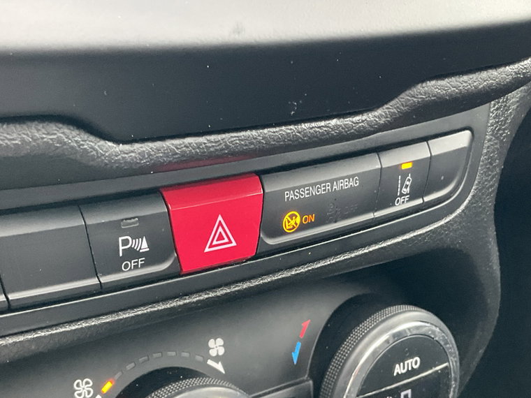 Vehicle Image 26
