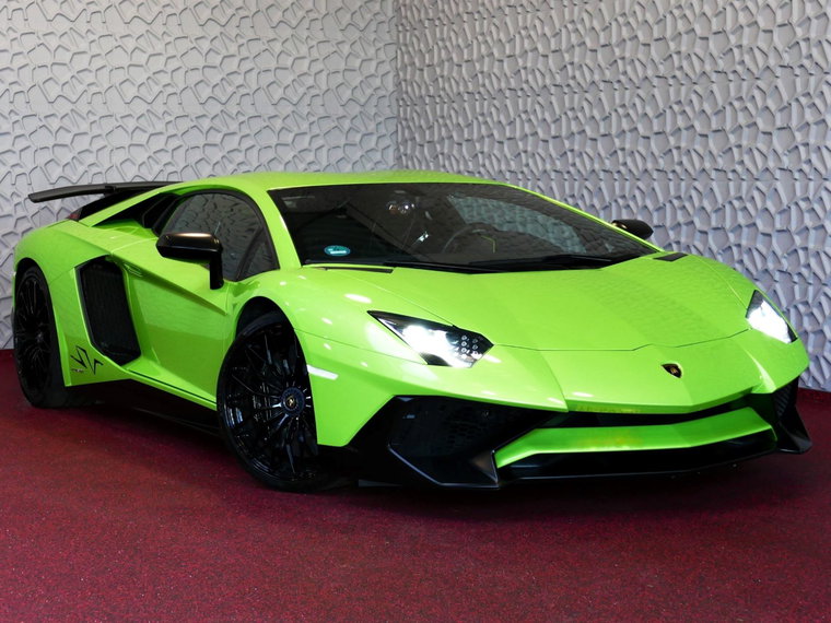 Lamborghini Aventador leasen