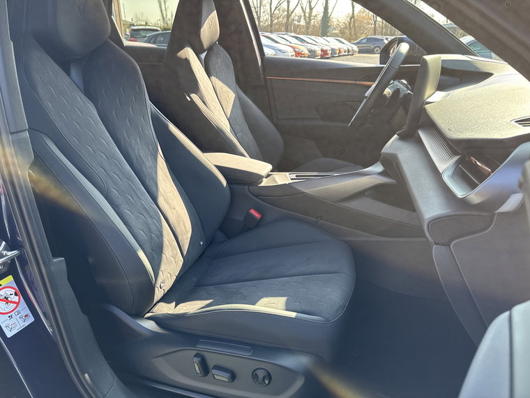 Vehicle Image 22